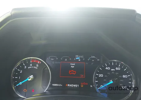 2017 Ford F-250 Platinum z USA, uszkodzony, nr VIN 1FT7W2BT5HEF31189